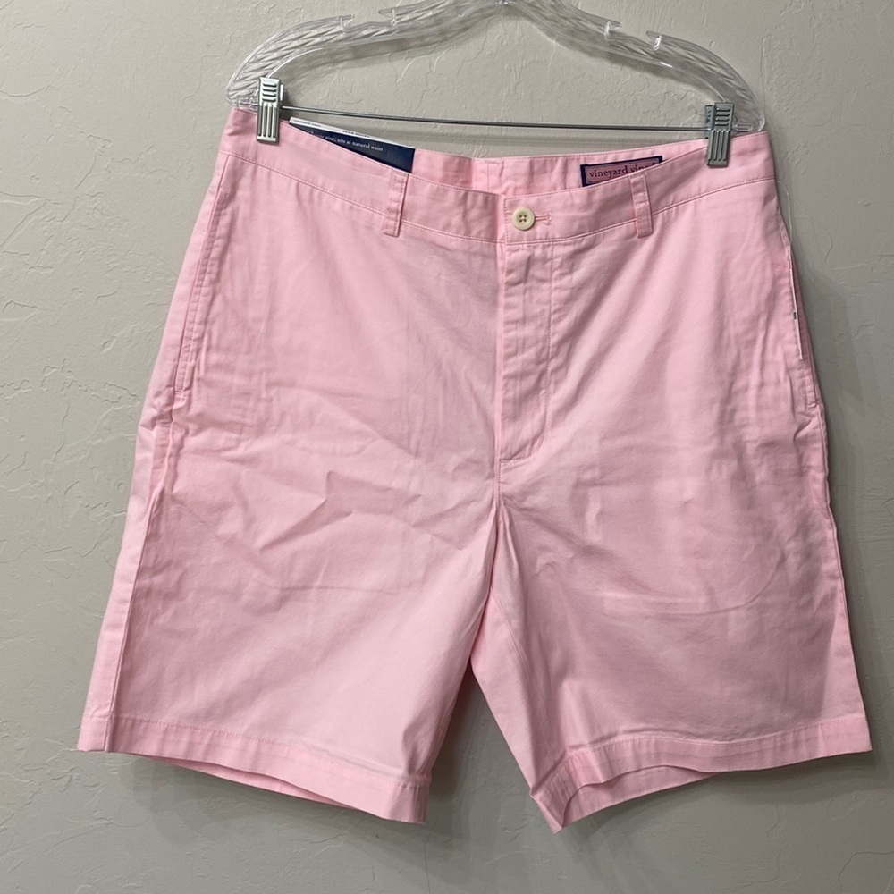 Vineyard Vines summer club shorts size 35. NWT.